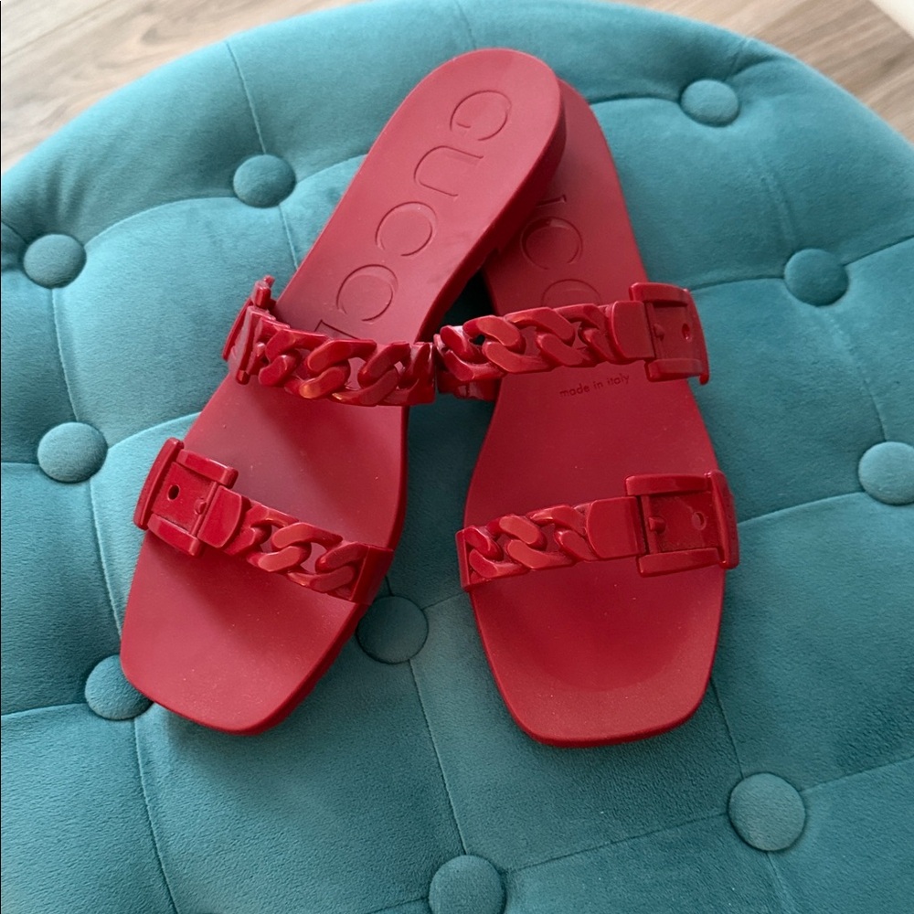 Gucci Bold Red Chain Sandals